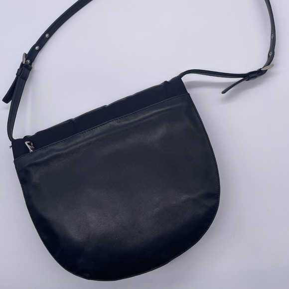 Prada - Picture 3 of 14